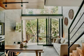 Lujoso Penthouse remodelado de tres pisos en Madara Tulum